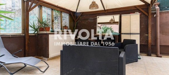 3 bedrooms Apartment in Rome, Italy No. 154231 3