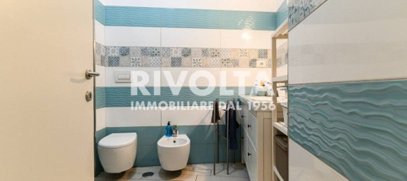 3 bedrooms Apartment in Rome, Italy No. 154231 5