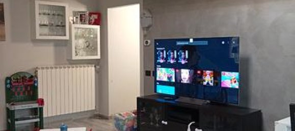 3-salle Appartement à Carmignano, Italy No. 279781 3