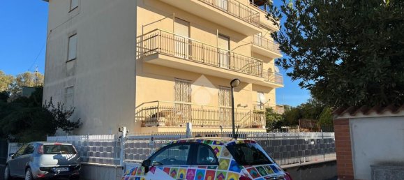 4 rooms Apartment in Latina, Italy No. 156492 2