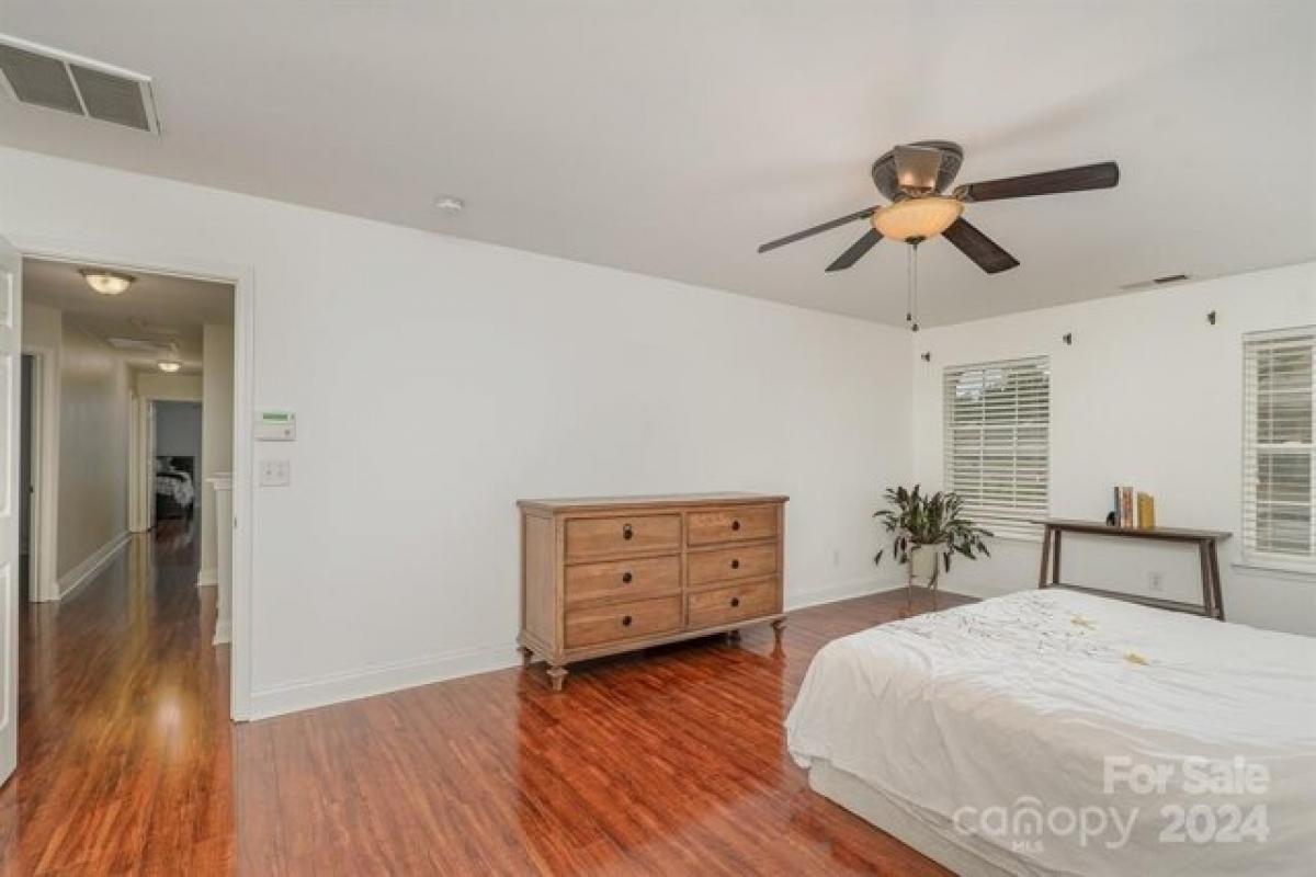 4 bedrooms House in Charlotte, USA No. 439222