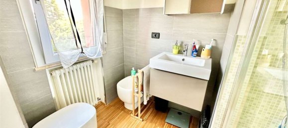 6 bedrooms Apartment in Imola, Italy No. 347691 27