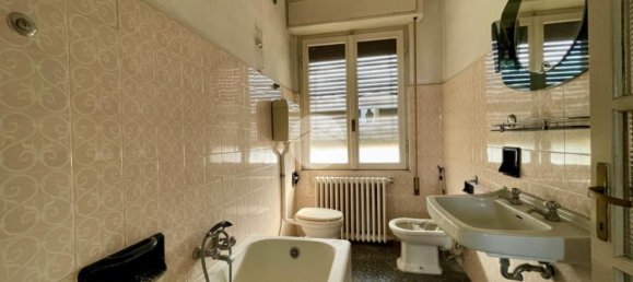 Villa de 4 dormitorios en Orzinuovi, Italy No. 365326 27