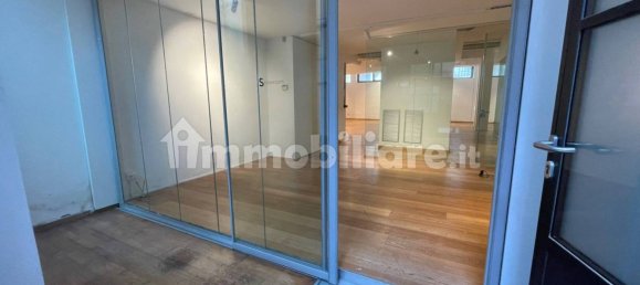 5-salle Bureau à Milan, Italy No. 248902 2