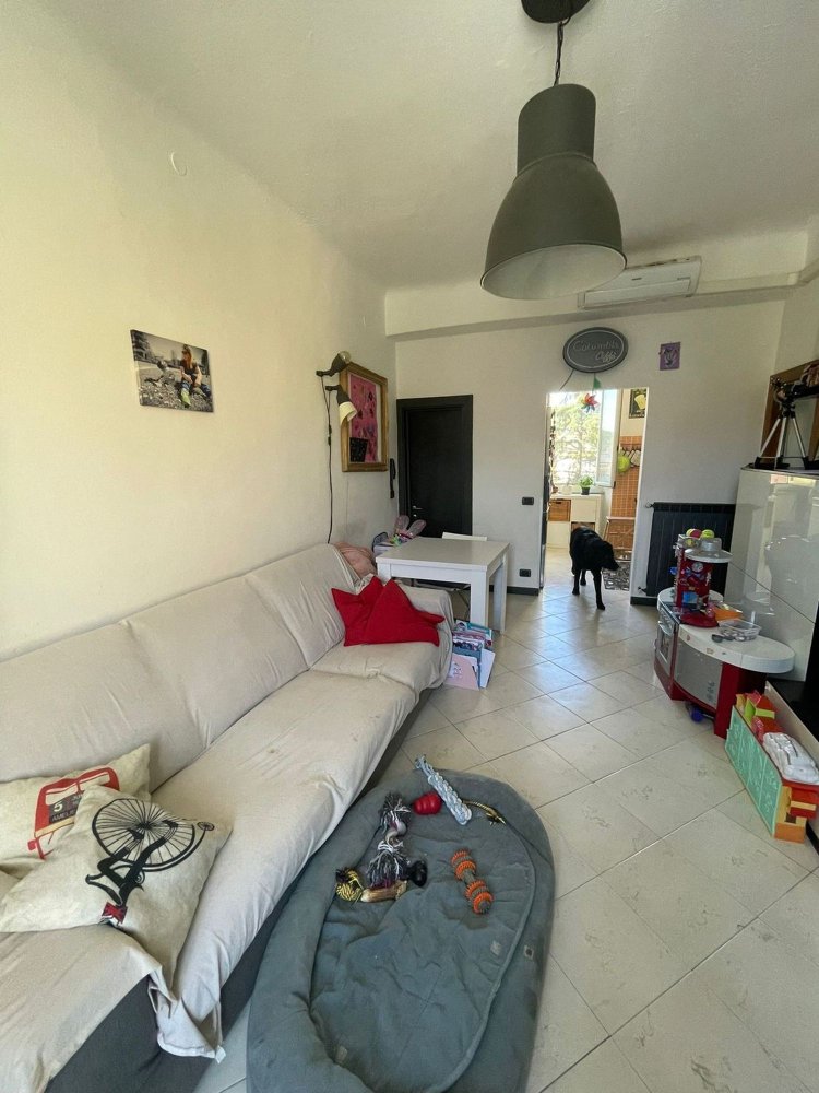 Apartamento de 3 dormitorios en La Spezia, Italy No. 343293