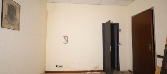 Склад с 5 комнатами в Катания, Италия № 105437 17