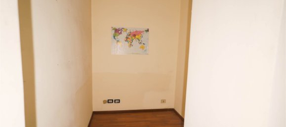 Склад с 5 комнатами в Катания, Италия № 105437 3