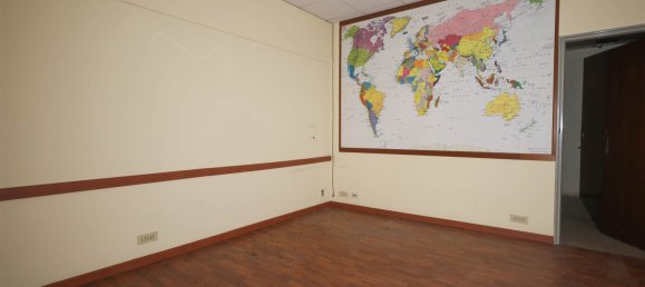 Склад с 5 комнатами в Катания, Италия № 105437 14