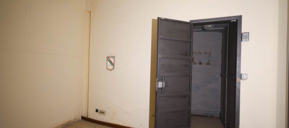 Склад с 5 комнатами в Катания, Италия № 105437 18