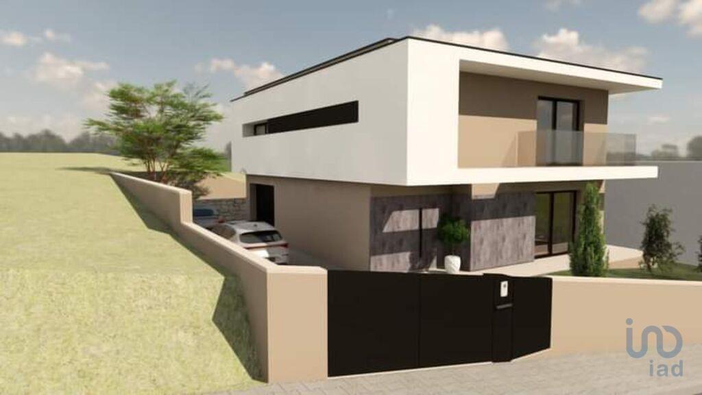 585m² Land in Peso da Regua, Portugal No. 270451