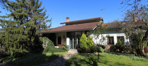 Studio in Buggiano, Italy No. 45949 12