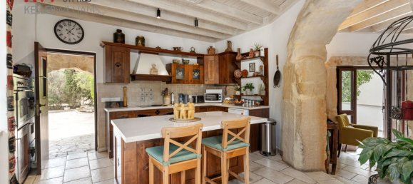 Villa de 4 dormitorios en Mosfiloti, Cyprus No. 26061 17