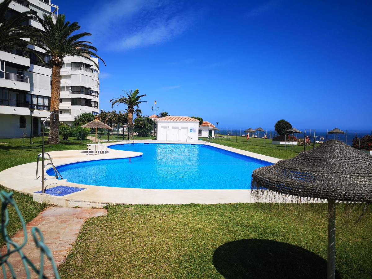 2 bedrooms Apartment in Torrox Costa, Spain No. 60733