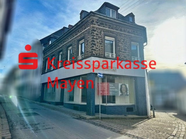 Здание с 3 спальнями в Майен-Кобленц, Германия № 168978