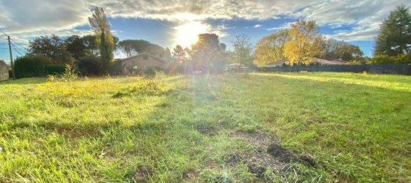 764m² Land in Gironde, France No. 335685 5