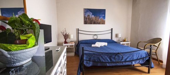 Gewerbliche Immobilie in Lucca, Italy 297m², Nr. 127755 8