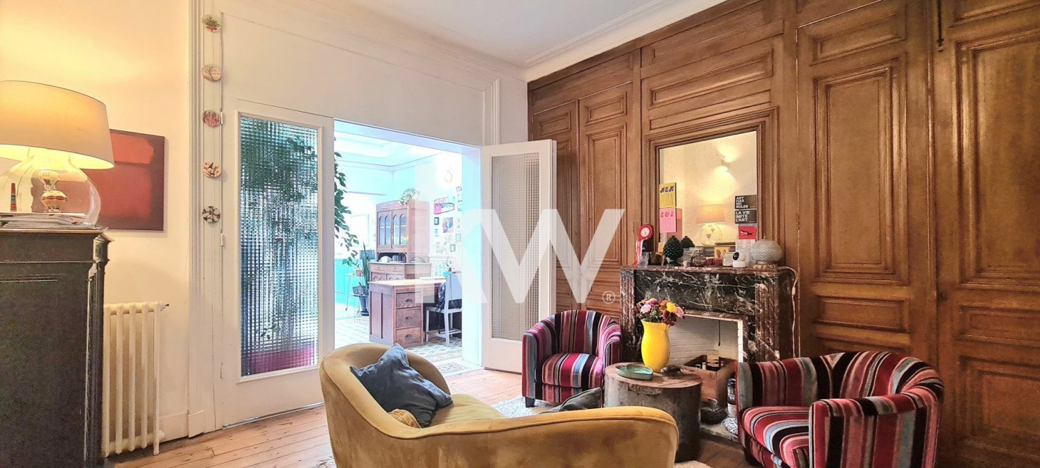 Casa de 5 dormitorios en Roubaix, France No. 268774