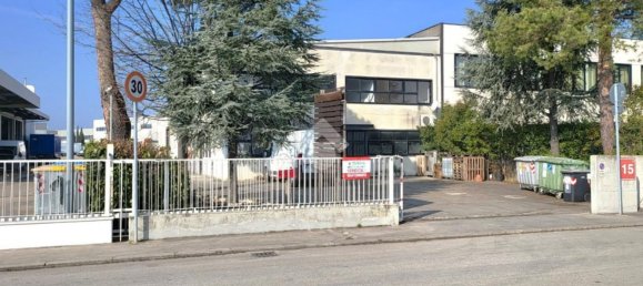 600m² Warehouse in Rimini, Italy No. 141627 6