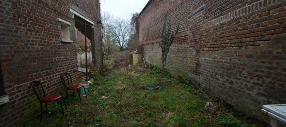 4 Schlafzimmer Gebäude in La Fere, France, Nr. 82007 13