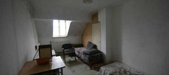 4 Schlafzimmer Gebäude in La Fere, France, Nr. 82007 9