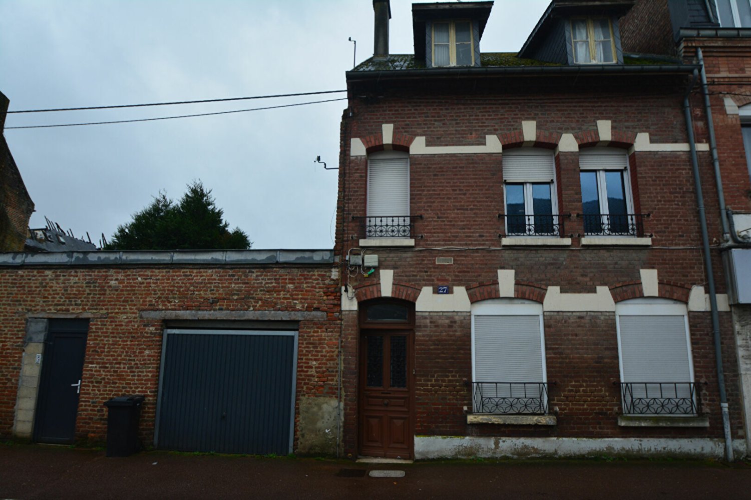 4 Schlafzimmer Gebäude in La Fere, France, Nr. 82007