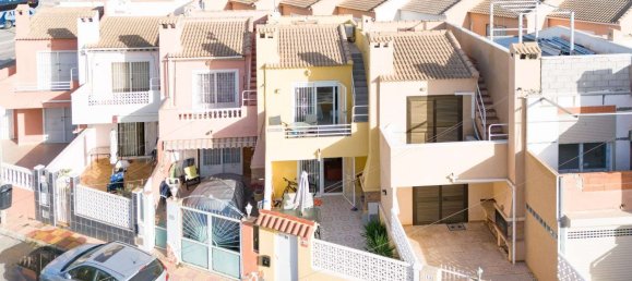 2 bedrooms House in Torrevieja, Spain No. 23380 3