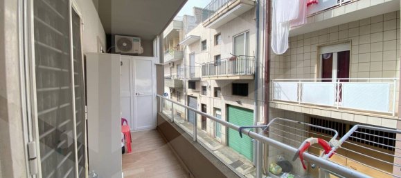 Apartamento de 2 habitaciónes en Modugno, Italy No. 18663 9