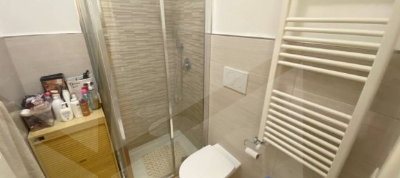 Apartamento de 2 habitaciónes en Modugno, Italy No. 18663 18