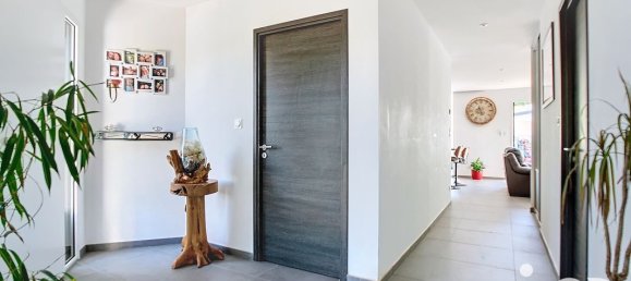 5 bedrooms House in Lumbres, France No. 59758 8