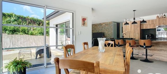 5 bedrooms House in Lumbres, France No. 59758 6