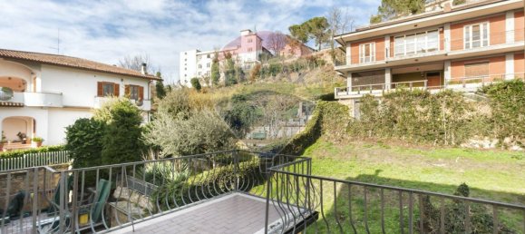 3 غرف نوم شقة في Penne, Italy رقم 62683 27