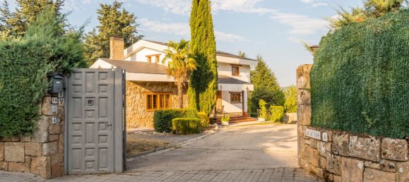 6 bedrooms House in Guadarrama, Spain No. 118560 3