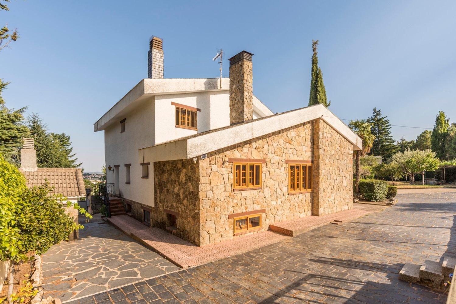 6 bedrooms House in Guadarrama, Spain No. 118560