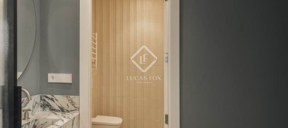 Apartamento de 3 dormitorios en Eixample, Spain No. 176676 16