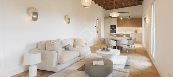 Apartamento de 3 dormitorios en Eixample, Spain No. 176676 2