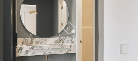 Apartamento de 3 dormitorios en Eixample, Spain No. 176676 15