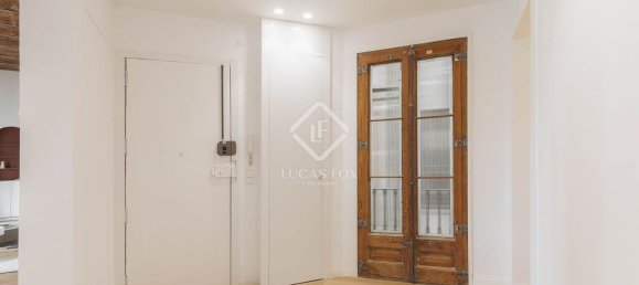 Apartamento de 3 dormitorios en Eixample, Spain No. 176676 13
