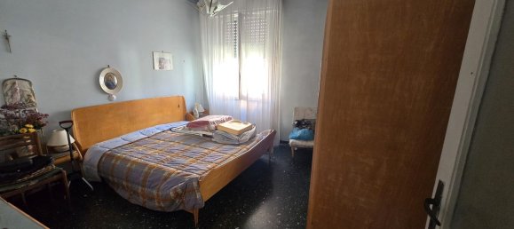 5 rooms Apartment in Savona, Italy No. 299457 4