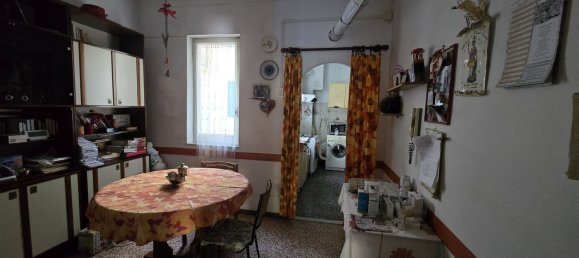 5 rooms Apartment in Savona, Italy No. 299457 3