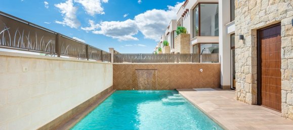 3 dormitorios villa en venta en La Herrada, Alicante, Comunidad Valenciana, Spain № 365425 5