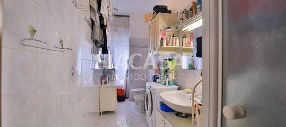 Apartamento de 3 habitaciónes en Carnate, Italy No. 183168 14