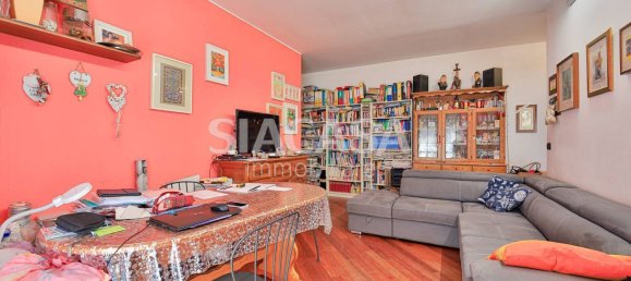 Apartamento de 3 habitaciónes en Carnate, Italy No. 183168 3
