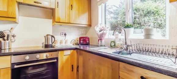 2 bedrooms Bungalow in Croydon, United Kingdom No. 8116 8