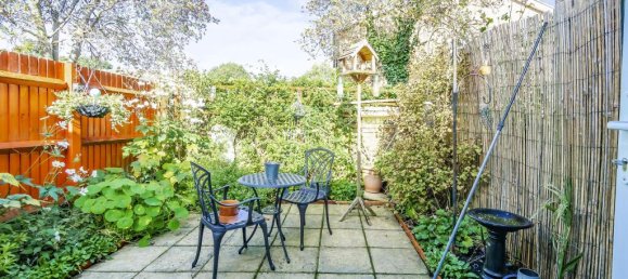 2 bedrooms Bungalow in Croydon, United Kingdom No. 8116 3