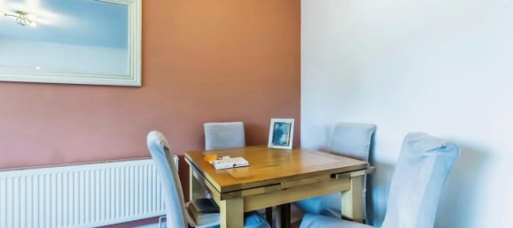 2 bedrooms Bungalow in Croydon, United Kingdom No. 8116 7