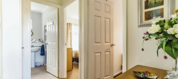 2 bedrooms Bungalow in Croydon, United Kingdom No. 8116 17