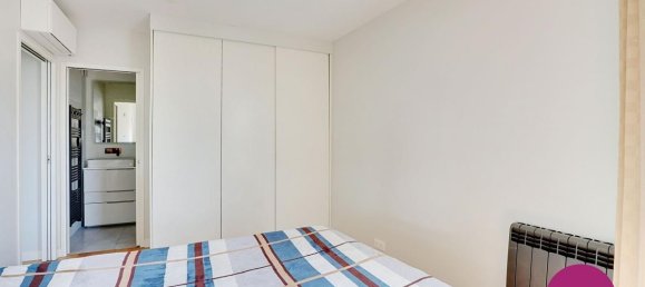 3 bedrooms Apartment in Courbevoie, France No. 288329 2