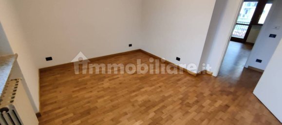 2 bedrooms Apartment in Turin, Italy No. 264436 16