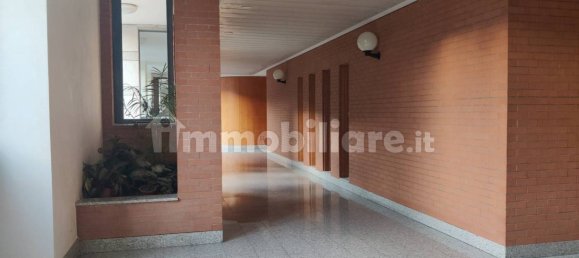 2 bedrooms Apartment in Turin, Italy No. 264436 5