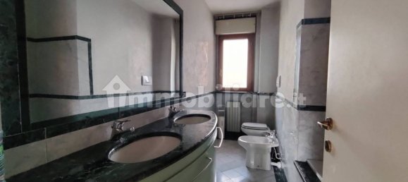 2 bedrooms Apartment in Turin, Italy No. 264436 21